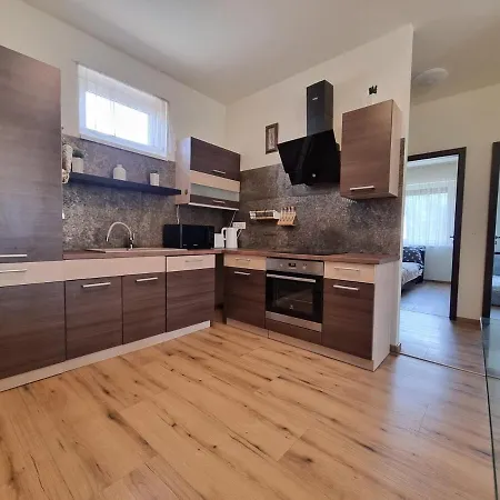 Lejlighed Leda Pihenohaz By Bltn *