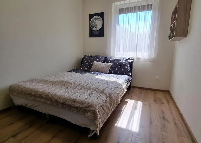 Leda Pihenohaz By Bltn Lejlighed